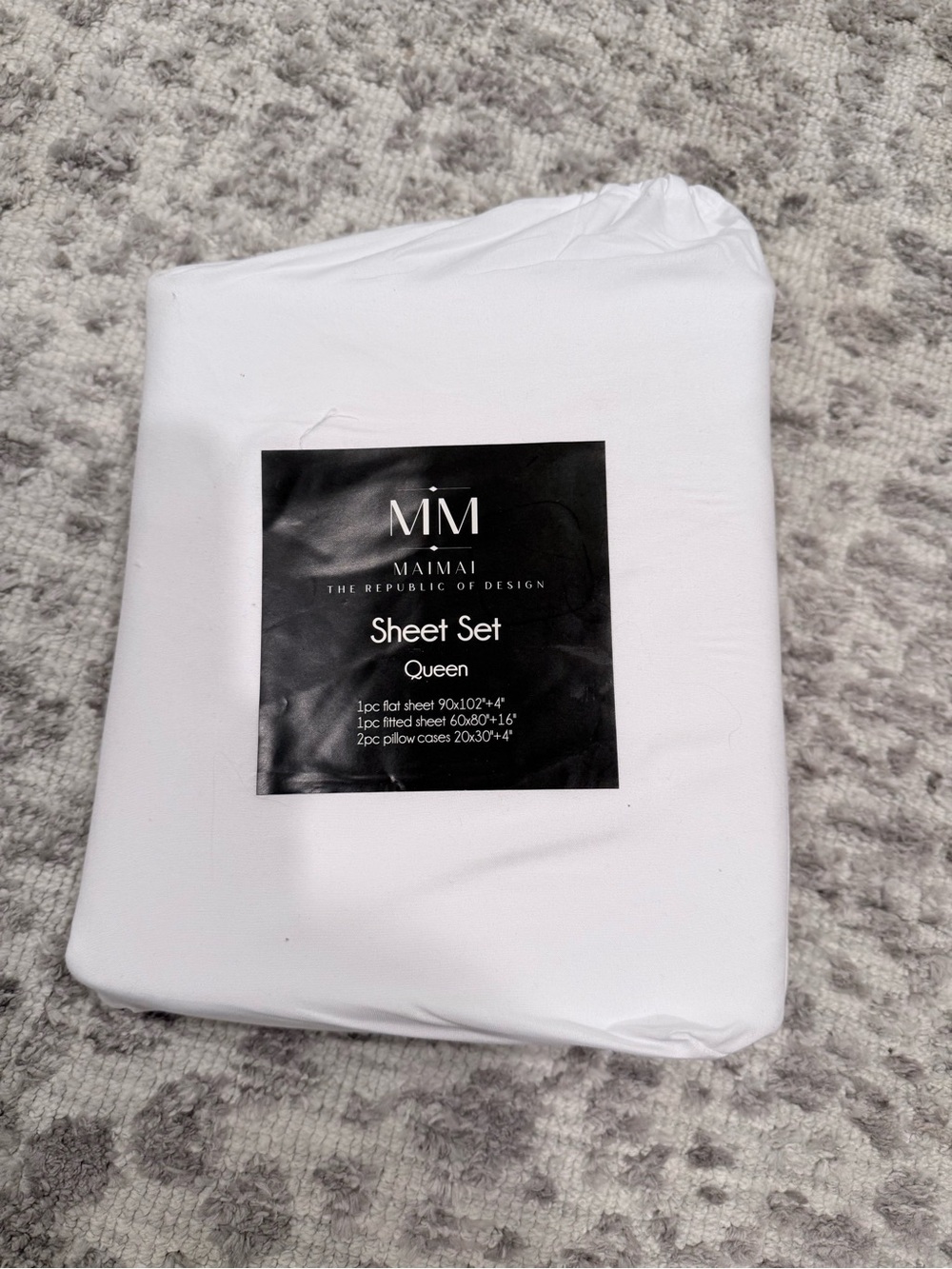 NWT MaiMai Republic of design white sheet set